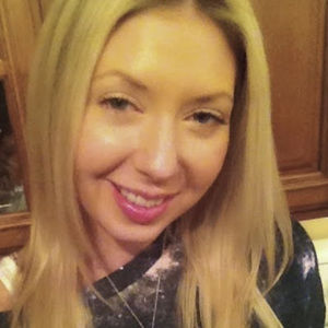 Meet your Posher, Ashley